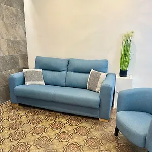 De Estilo Tradicional Cordobés En Plaza De La Corredera Córdoba